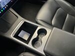Tesla Model 3 2021 Sininen