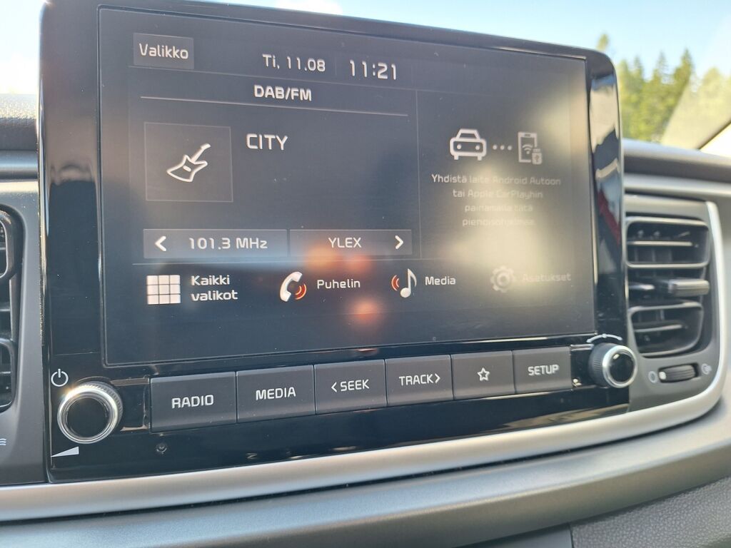 Kia Rio 2023 Punainen