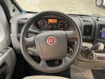 Adria TWIN 600 2008 Punainen