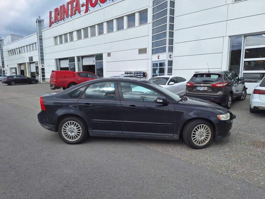 Volvo S40 2007 Musta
