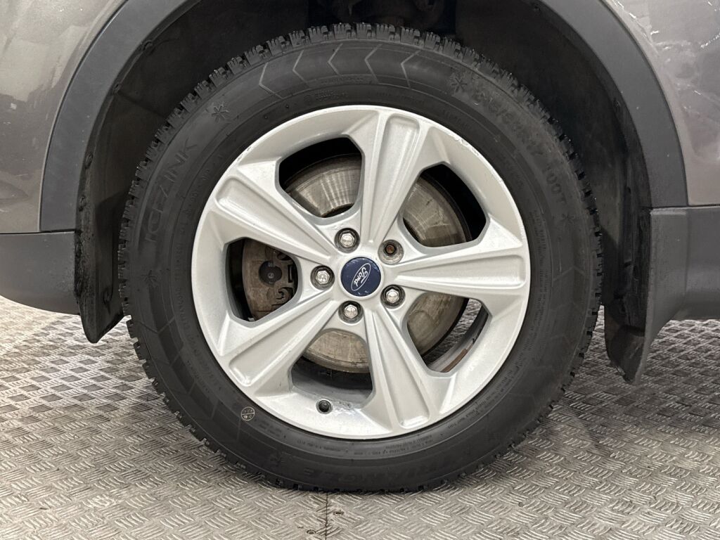 Ford Kuga 2013 Harmaa