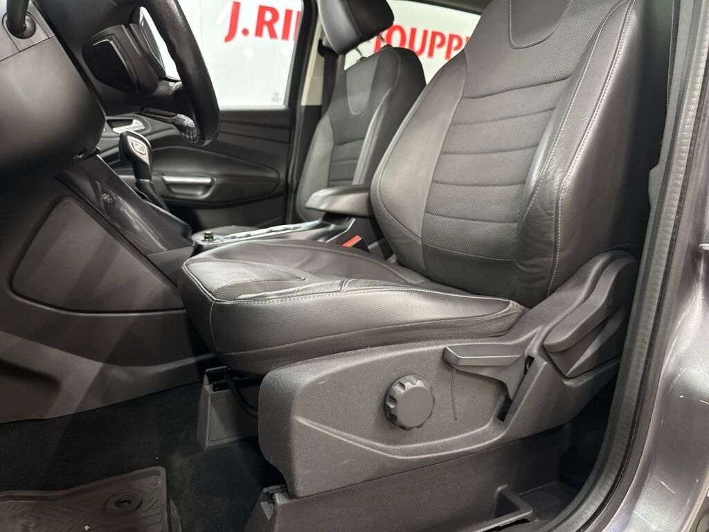 Ford Kuga 2013 Harmaa