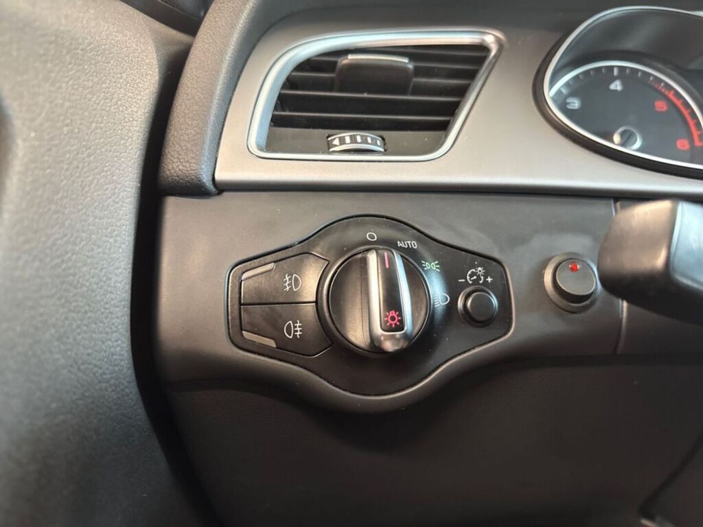 Audi A4 2013 Musta