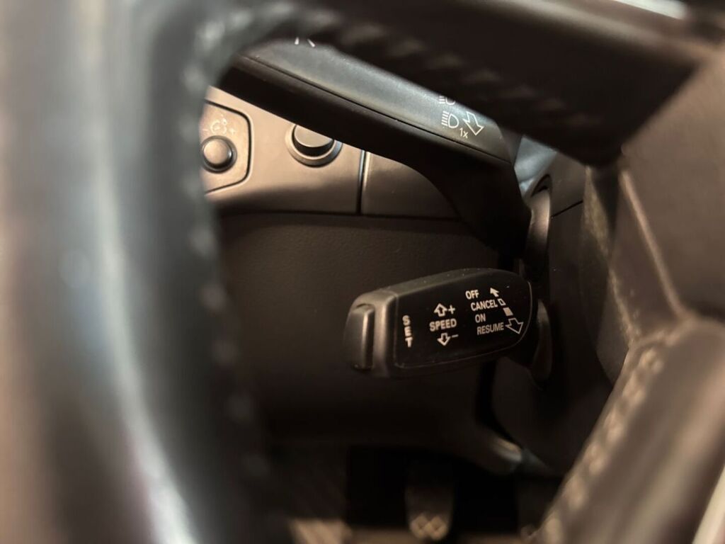 Audi A4 2013 Musta