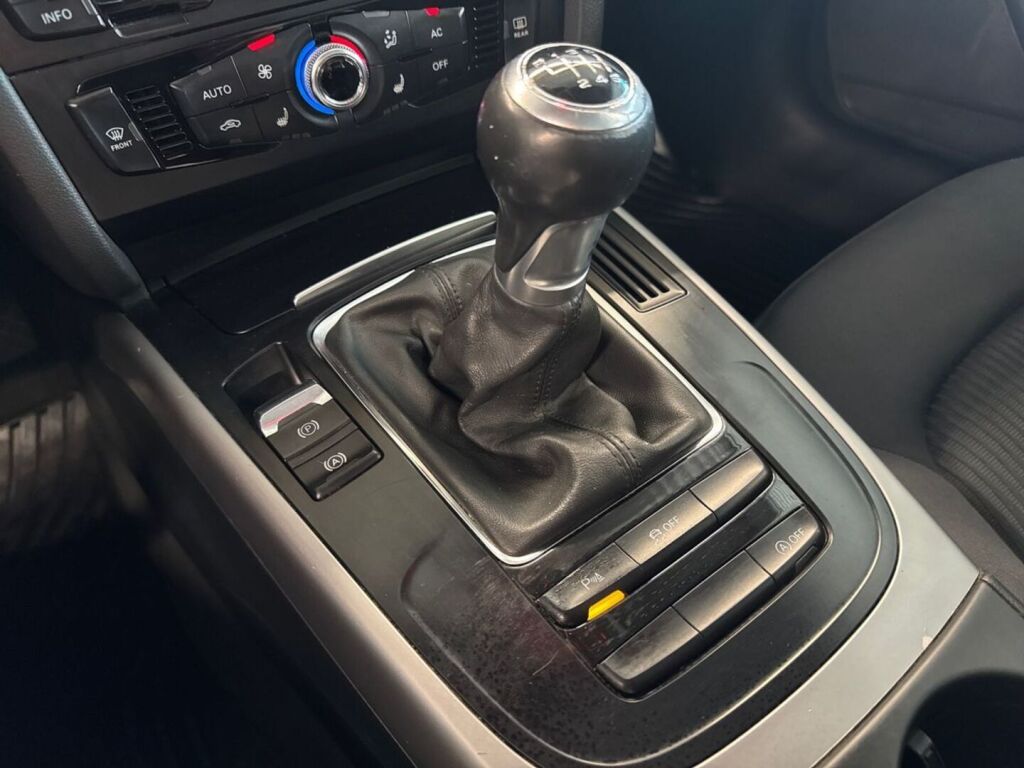 Audi A4 2013 Musta