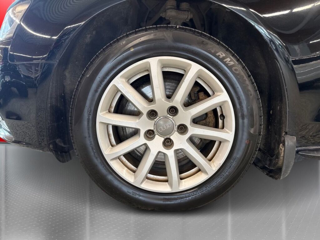 Audi A4 2013 Musta