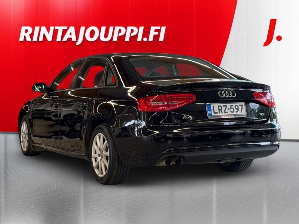 Audi A4 2013 Musta