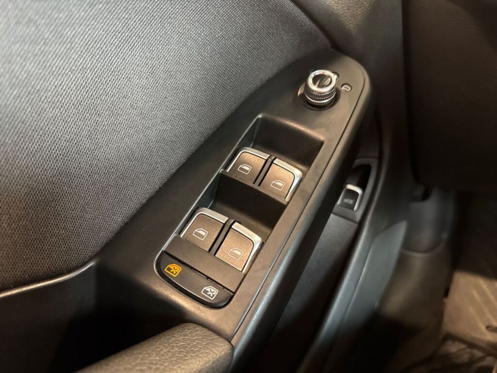 Audi A4 2013 Musta