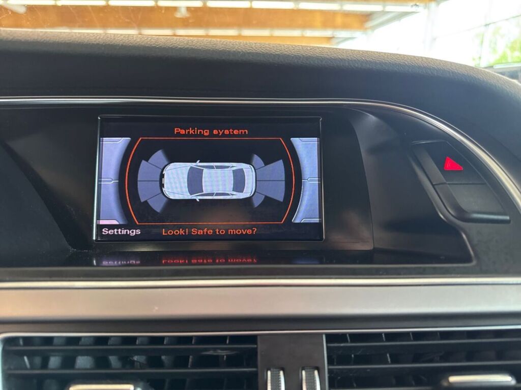 Audi A4 2013 Musta