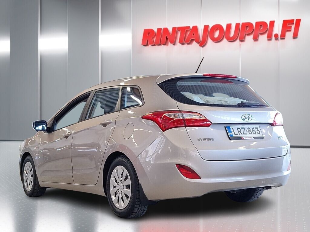 Hyundai i30 Wagon 2017 Ruskea (beige)