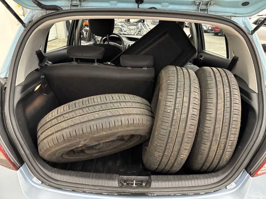 Hyundai i20 2013 Sininen