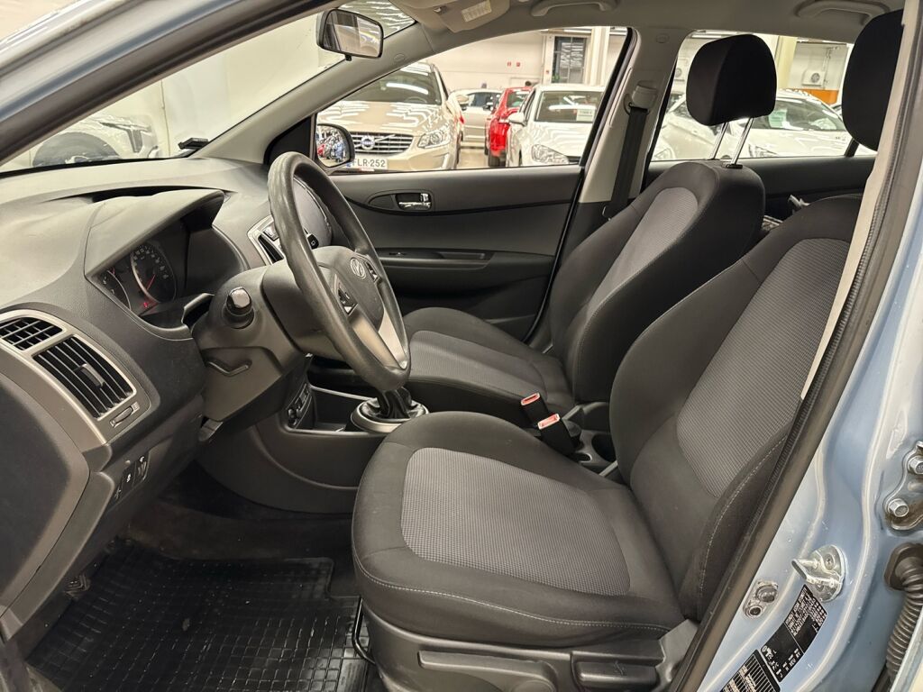 Hyundai i20 2013 Sininen