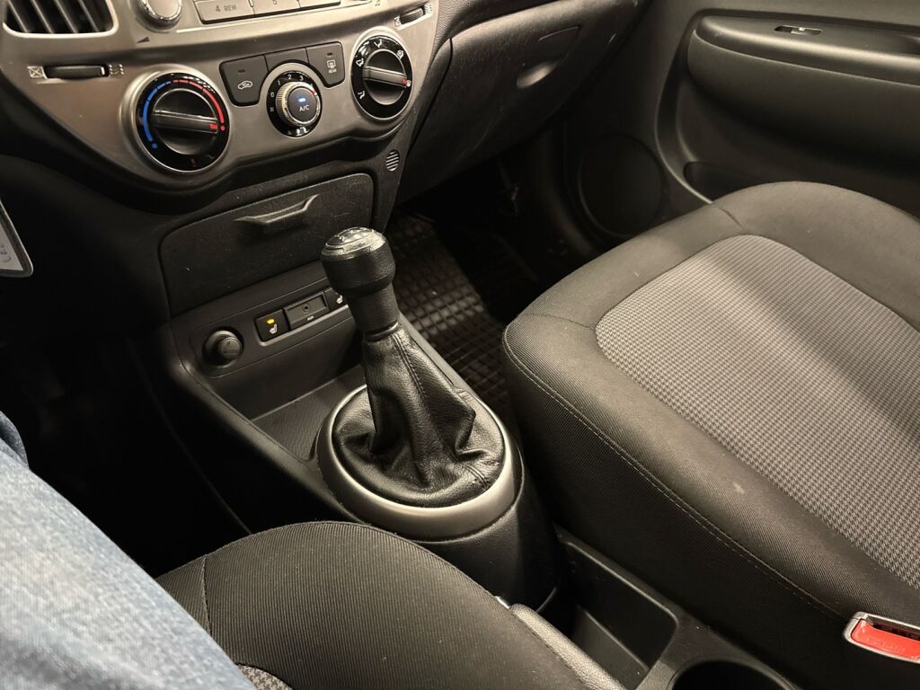 Hyundai i20 2013 Sininen