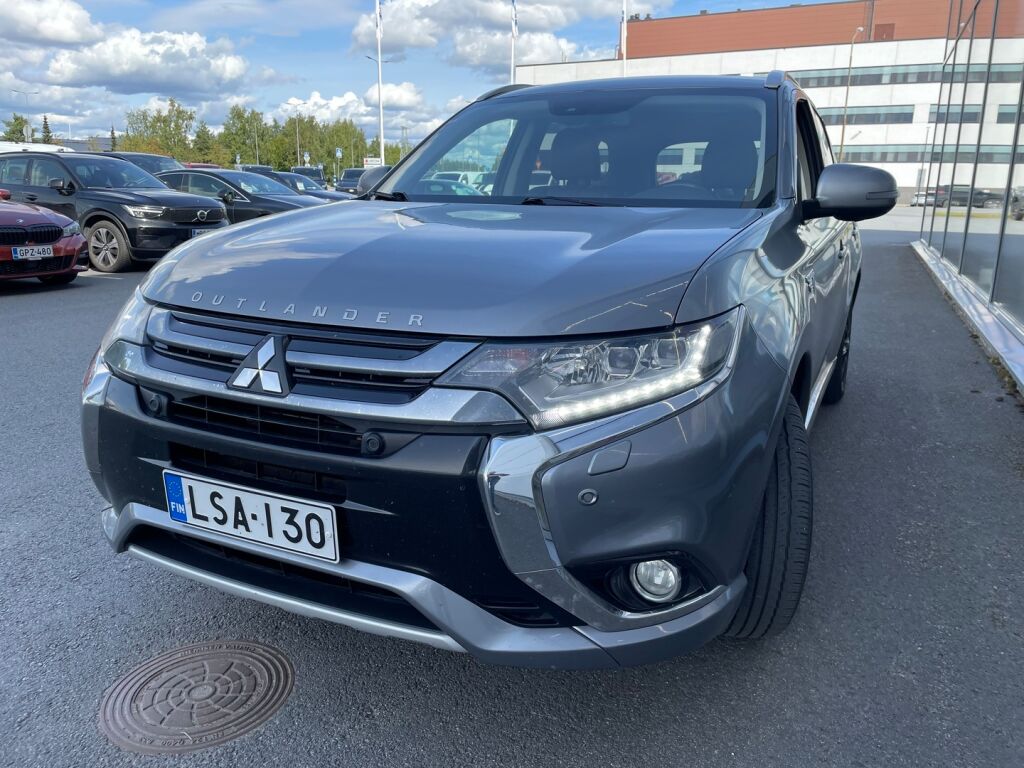 Mitsubishi Outlander PHEV 2016 Harmaa