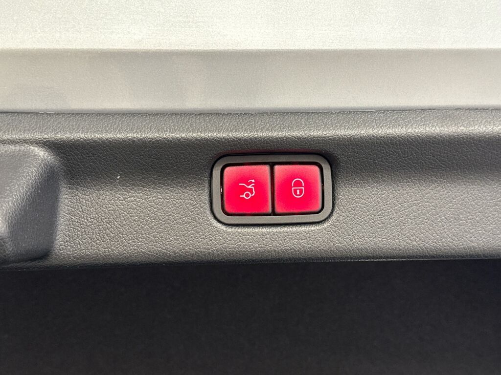 Mercedes-Benz EQE 2023 Harmaa