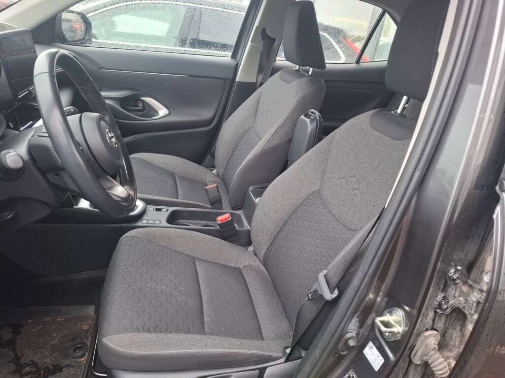 Toyota Yaris Cross 2023 Harmaa