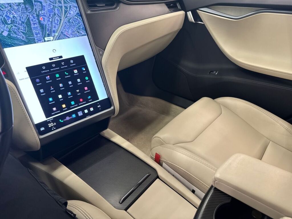 Tesla Model S 2018 Musta