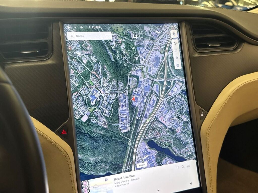 Tesla Model S 2018 Musta