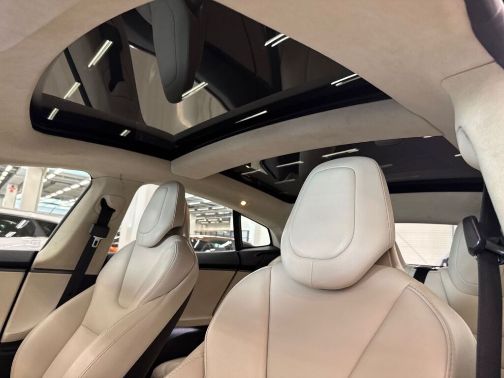 Tesla Model S 2018 Musta
