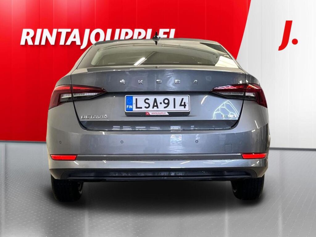 Skoda Octavia 2023, kuva 6/23