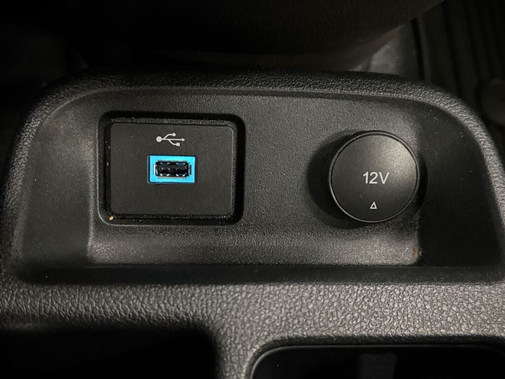 Ford Transit Connect 2025 Frozen White