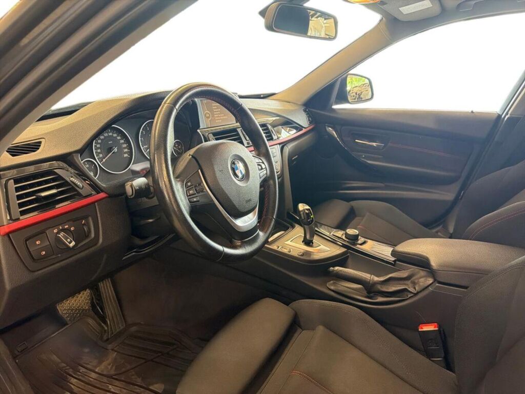 BMW 320 2013 Harmaa
