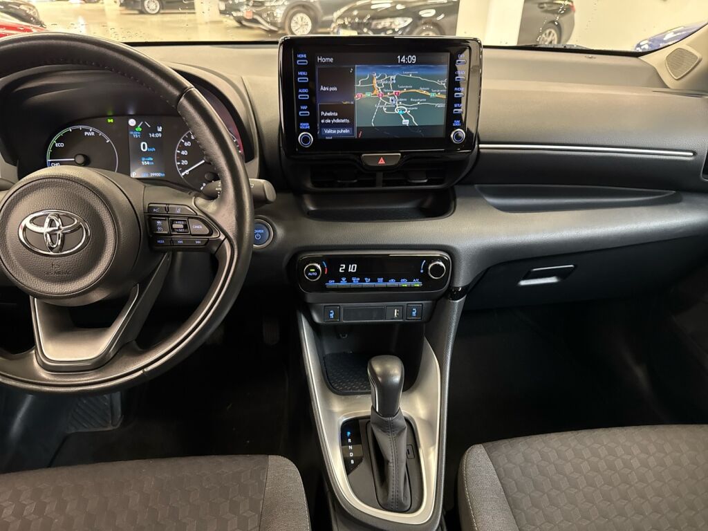 Toyota Yaris 2023 Musta