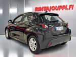 Toyota Yaris 2023 Musta