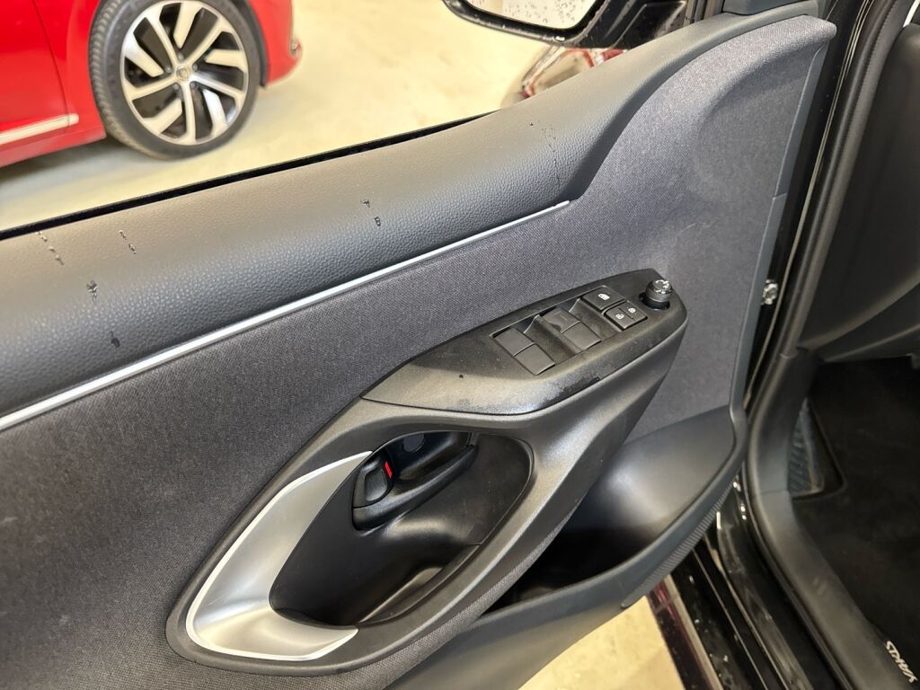 Toyota Yaris 2023 Musta