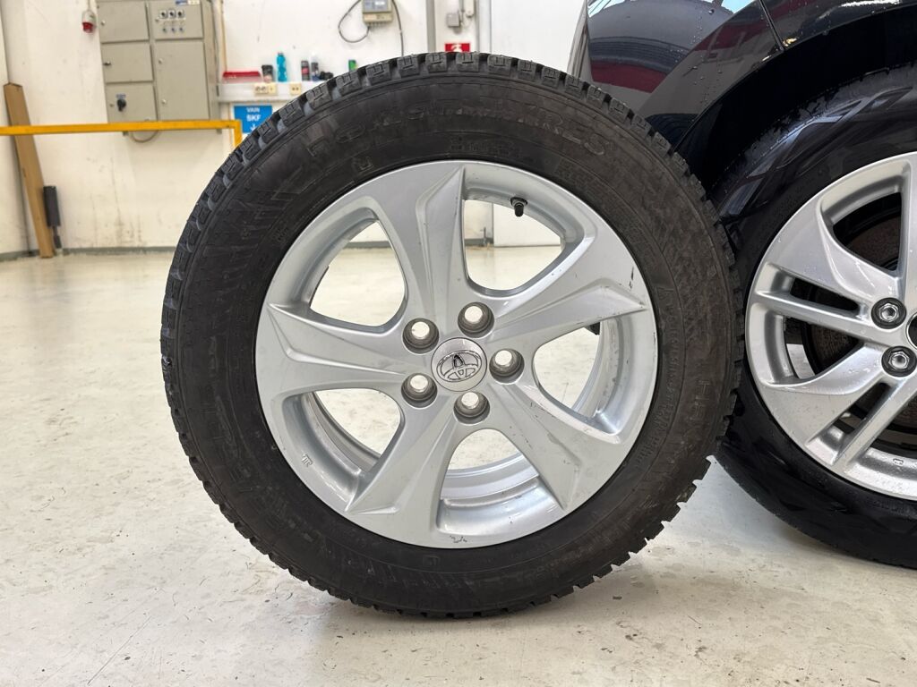 Toyota Yaris 2023 Musta