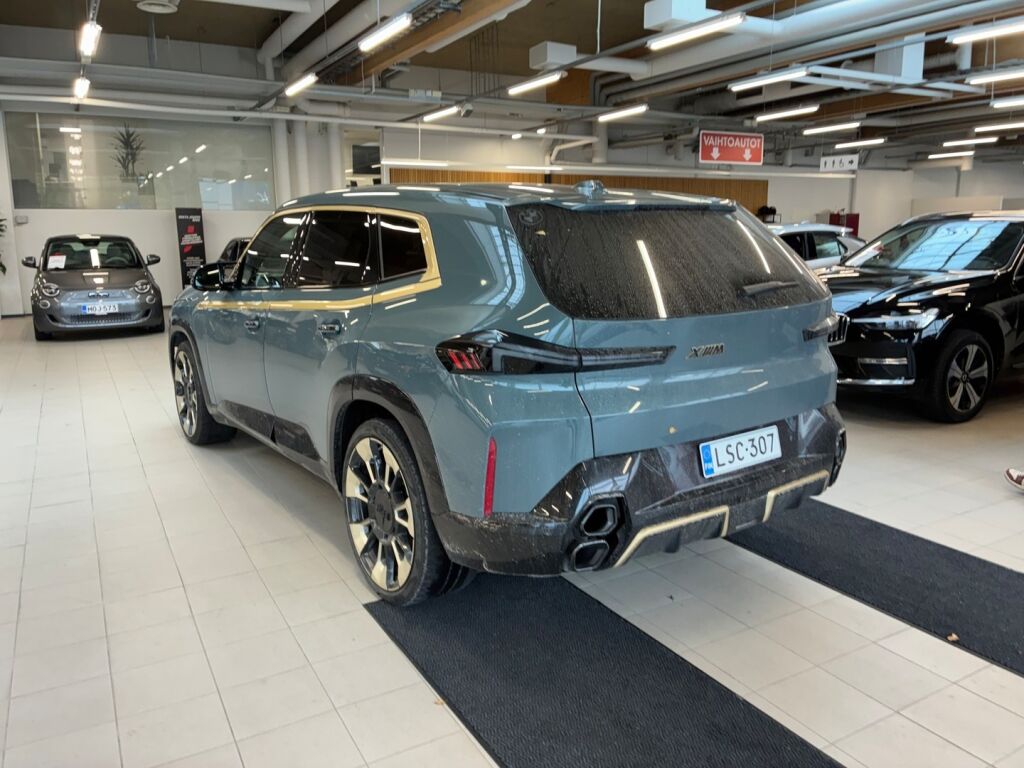 BMW XM 2023 Vihreä