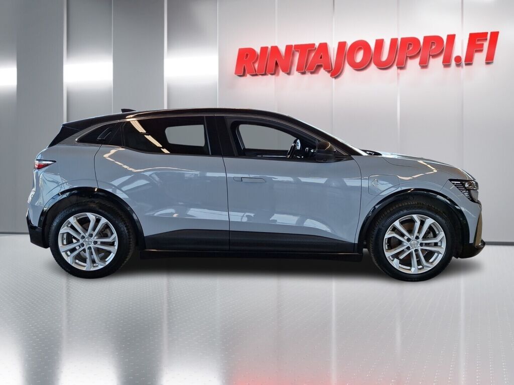 Renault Megane 2022 Harmaa