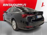 Skoda Octavia 2023 Musta