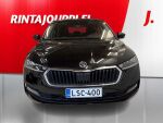 Skoda Octavia 2023 Musta