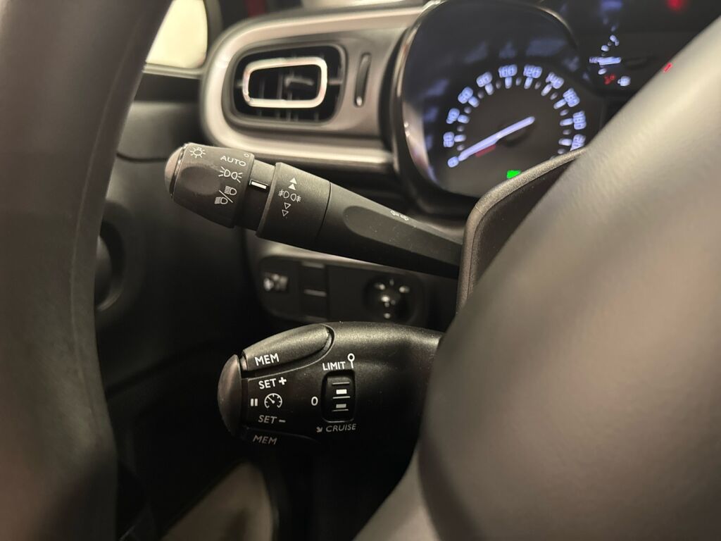 Citroen C3 2023 Punainen