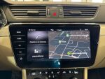Skoda Superb 2023 Punainen