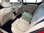 Skoda Superb 2023 Punainen