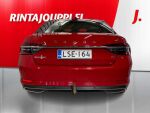 Skoda Superb 2023 Punainen
