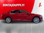 Skoda Superb 2023 Punainen