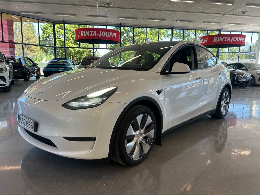 Tesla Model Y 2023 Valkoinen
