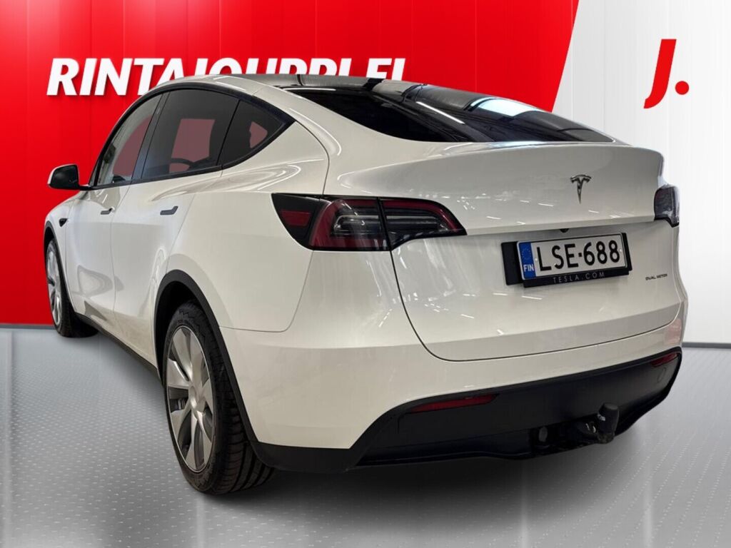 Tesla Model Y 2023 Valkoinen