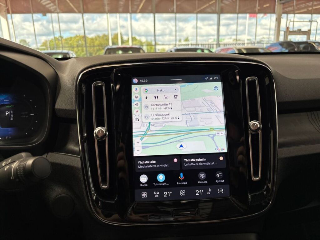 Volvo C40 2023 Musta