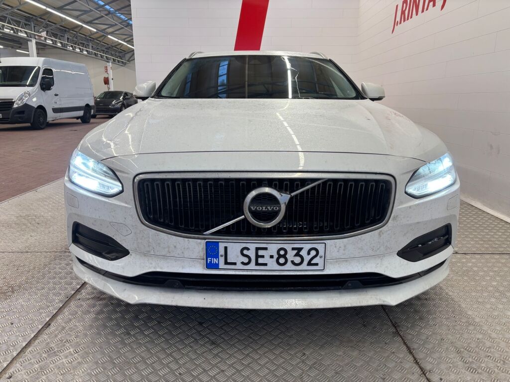 Volvo V90 2019 Valkoinen
