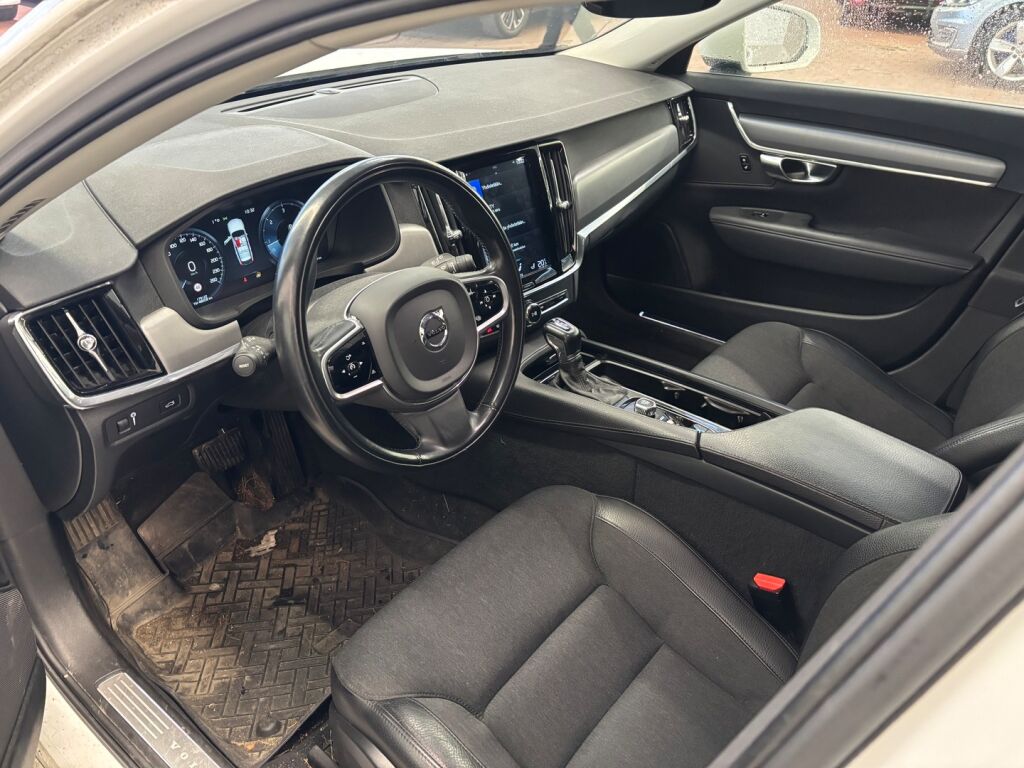 Volvo V90 2019 Valkoinen