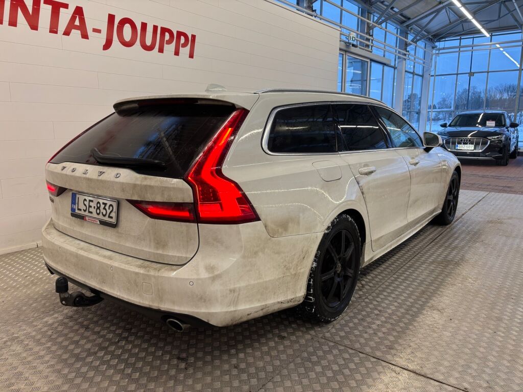 Volvo V90 2019 Valkoinen