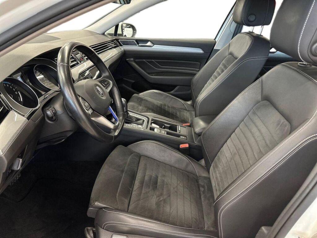 Volkswagen Passat 2020 Valkoinen