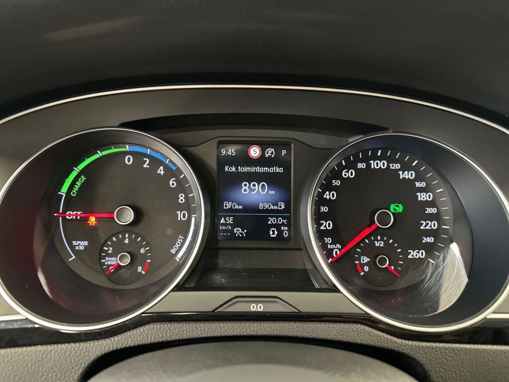 Volkswagen Passat 2020 Valkoinen