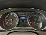 Volkswagen Passat 2020 Valkoinen