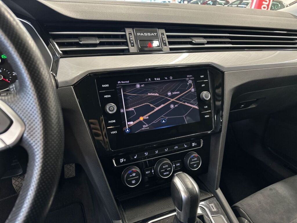 Volkswagen Passat 2020 Valkoinen