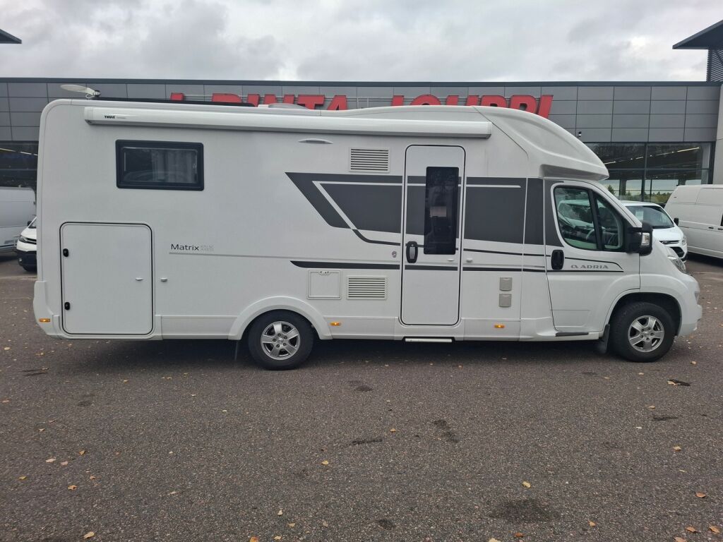 Adria MATRIX AXESS 670 SC 2023 Valkoinen